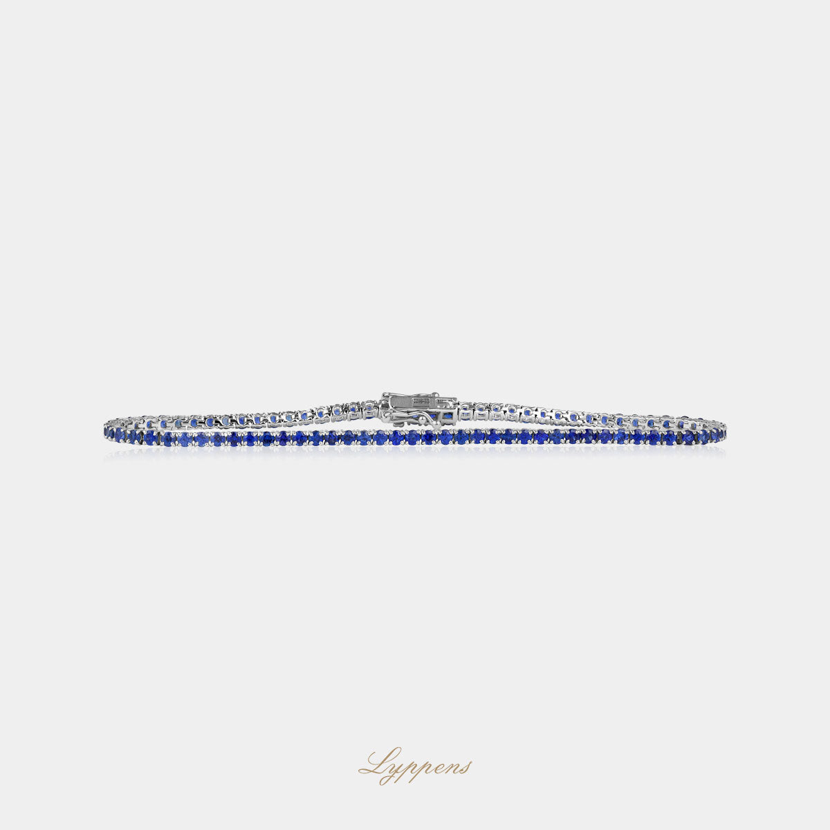 White gold tennis bracelet with sapphire 3.00ct