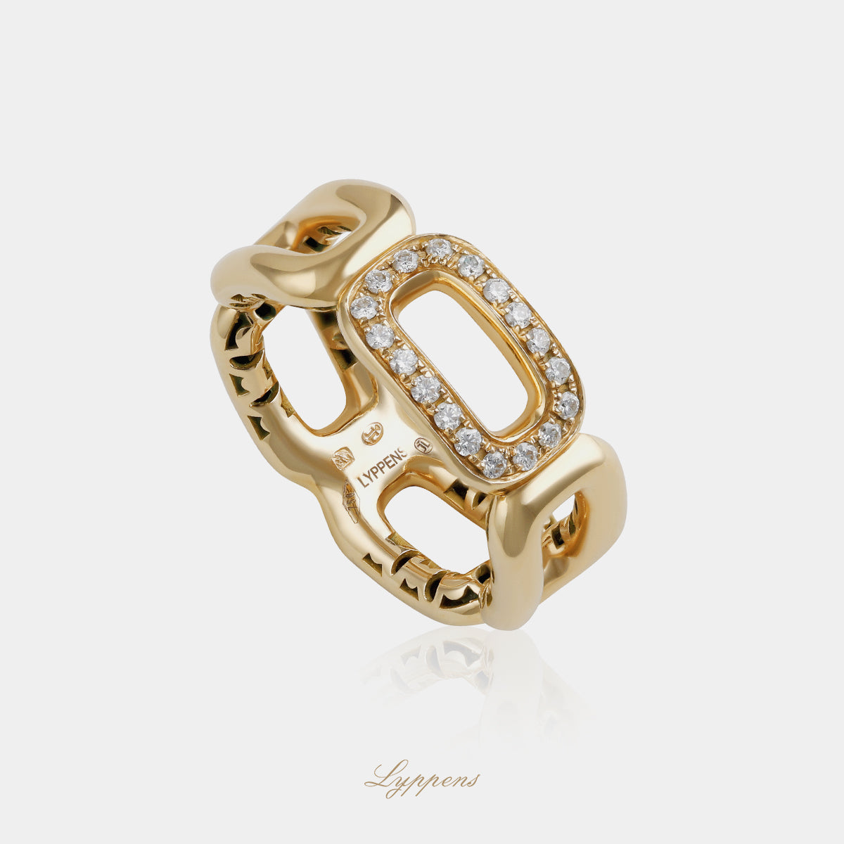 18 karaat roségouden ring opgebouwd uit rechthoekige elementen, waarvan één is gezet met briljant geslepen diamanten van 0.16ct G VS