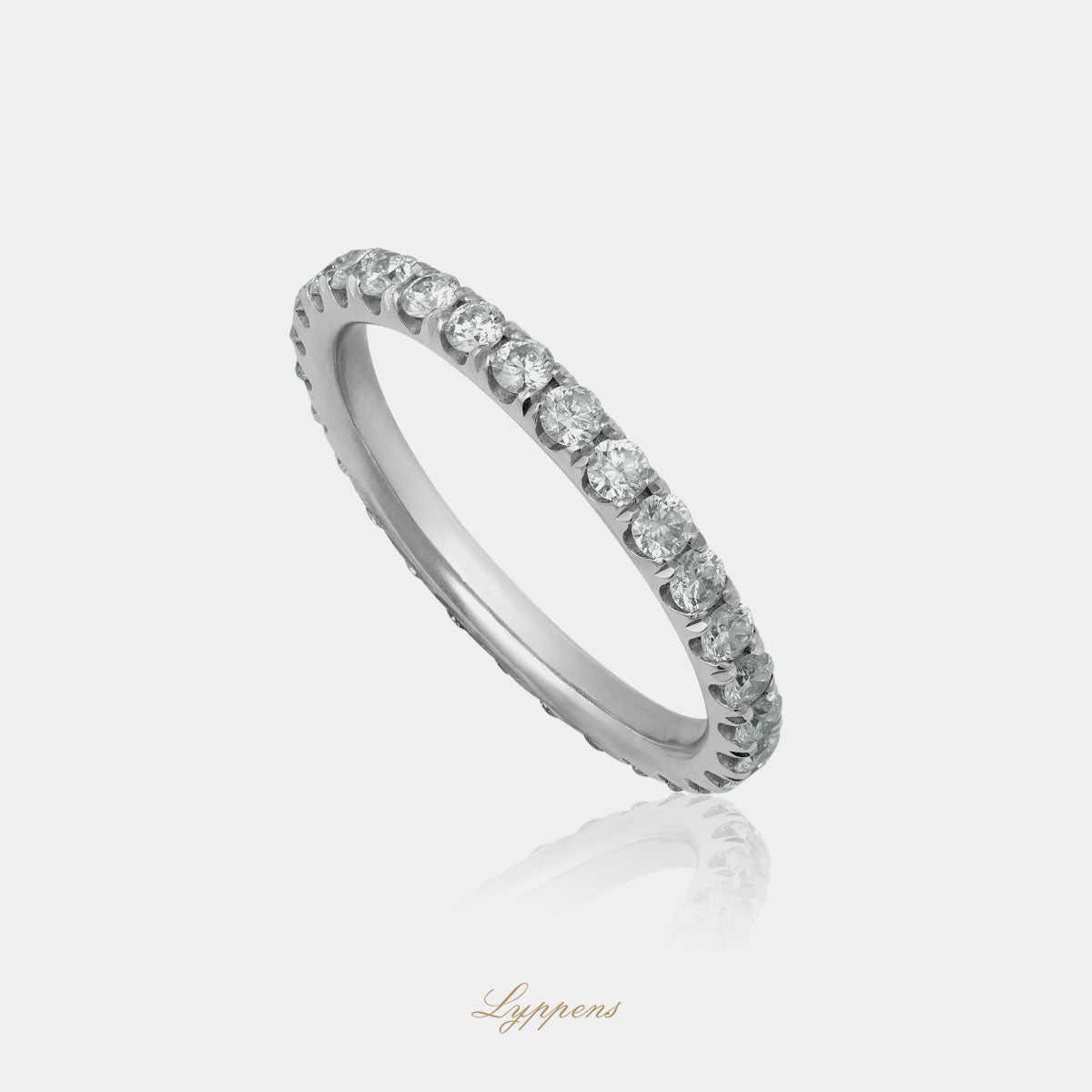 Witgouden alliance ring gezet met briljant geslepen diamant met een totaalgewicht van 1.00ct.