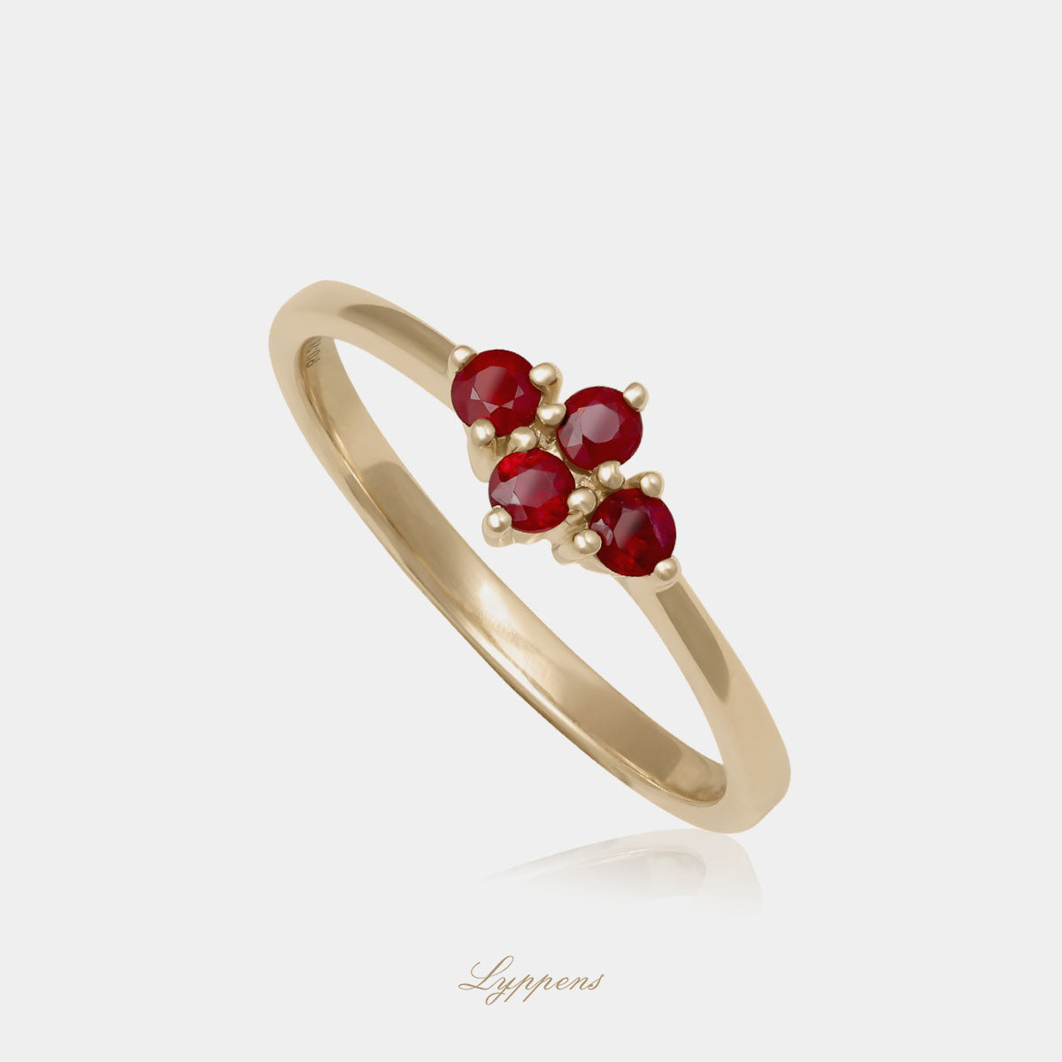 Geelgouden ring met robijn
