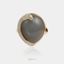 Geelgoud met maansteen en diamant