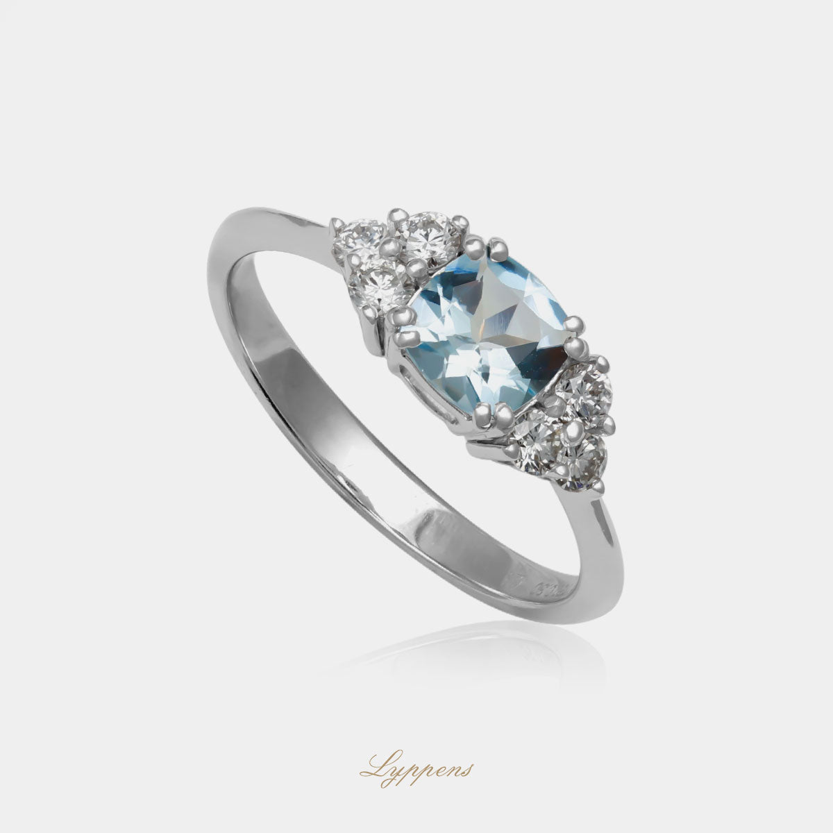 Witgouden ring met aquamarijn en diamant