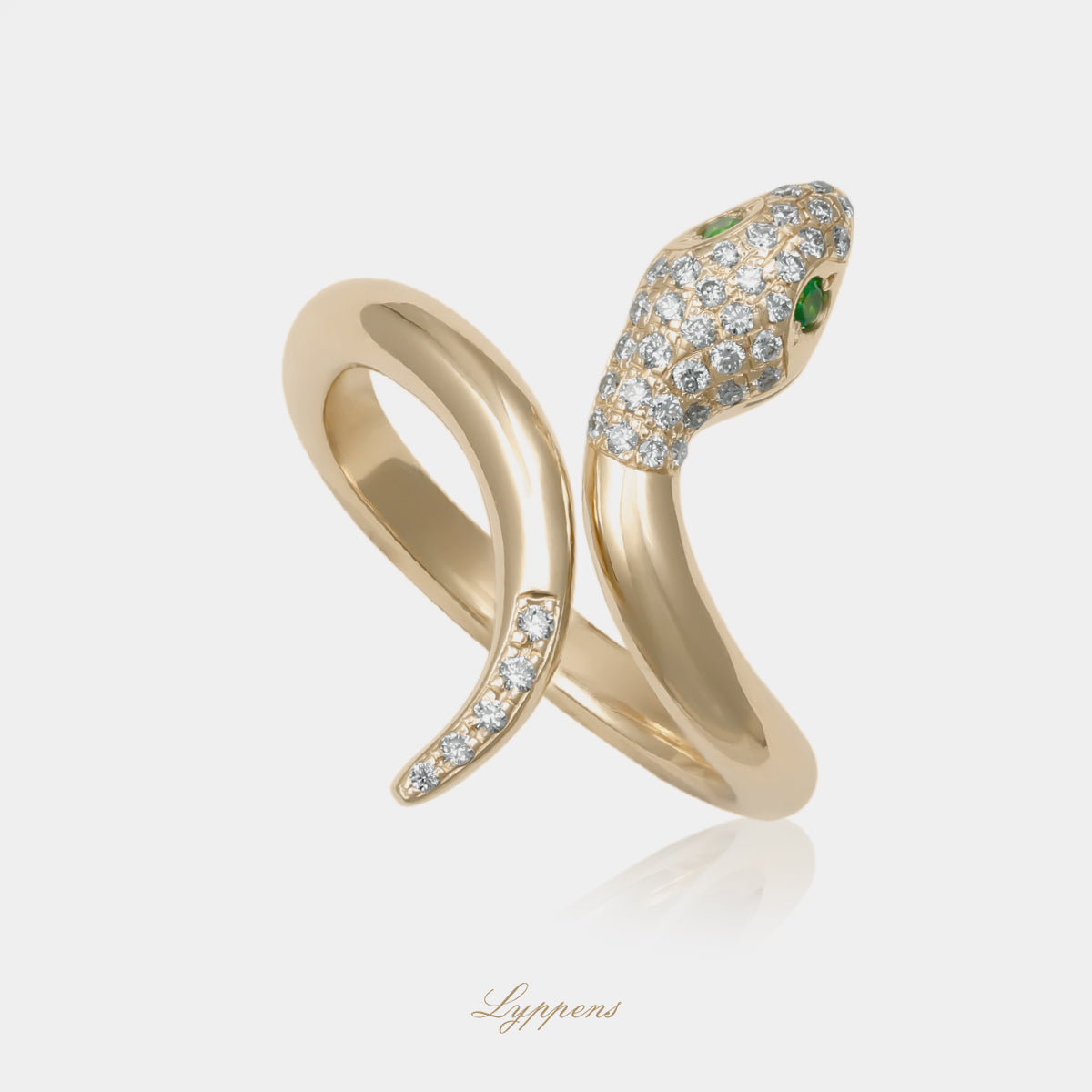 14kt geelgouden ring in slangmotief, gezet met diamanten en groene tsavoriet