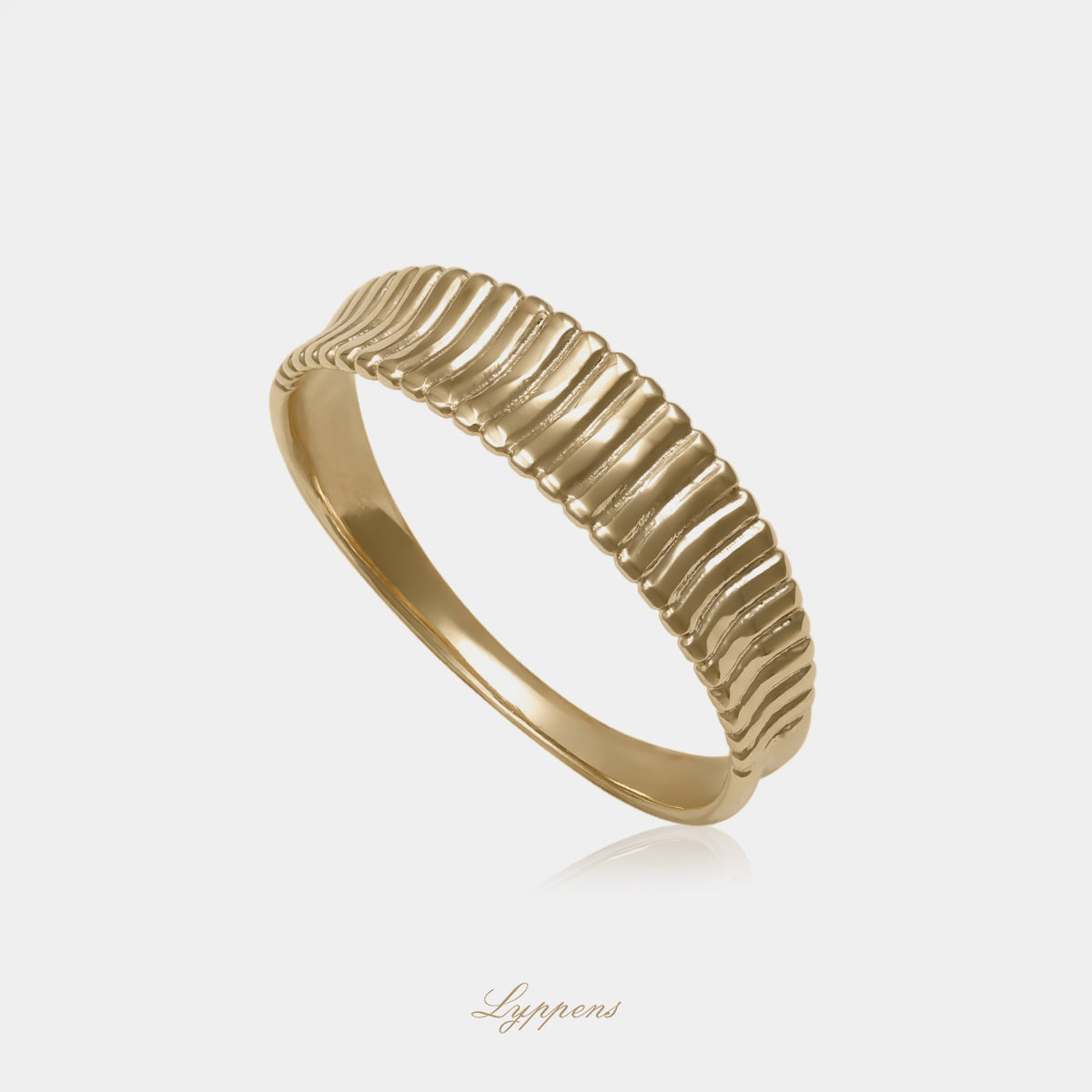 Yellow gold fantasy ring