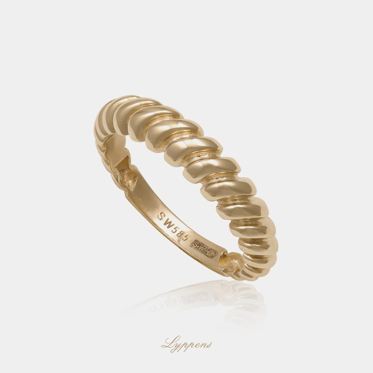 Yellow gold twisted ring