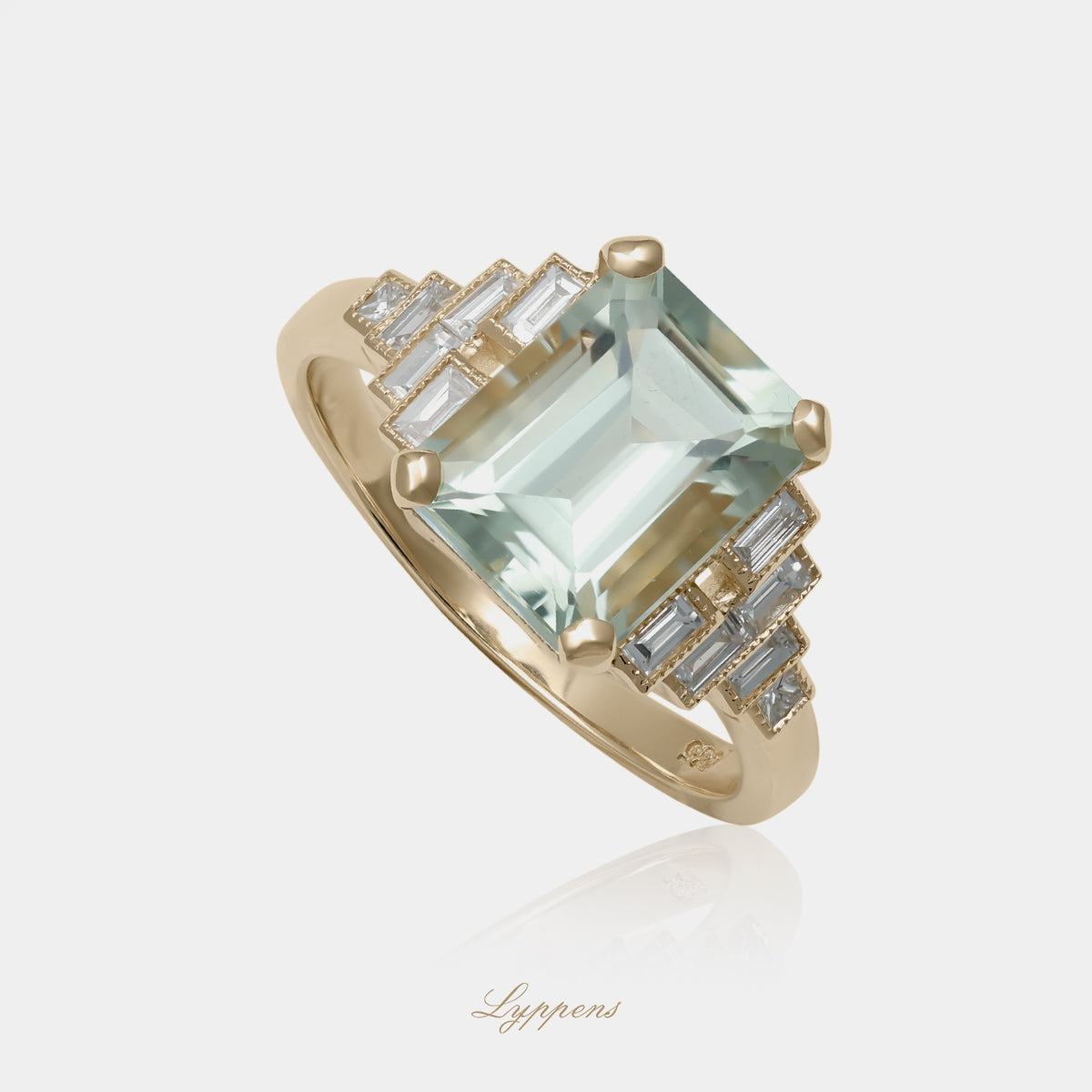 14kt geelgouden ring met rechthoekige prasioliet en baguette diamant 0.34ct H SI
