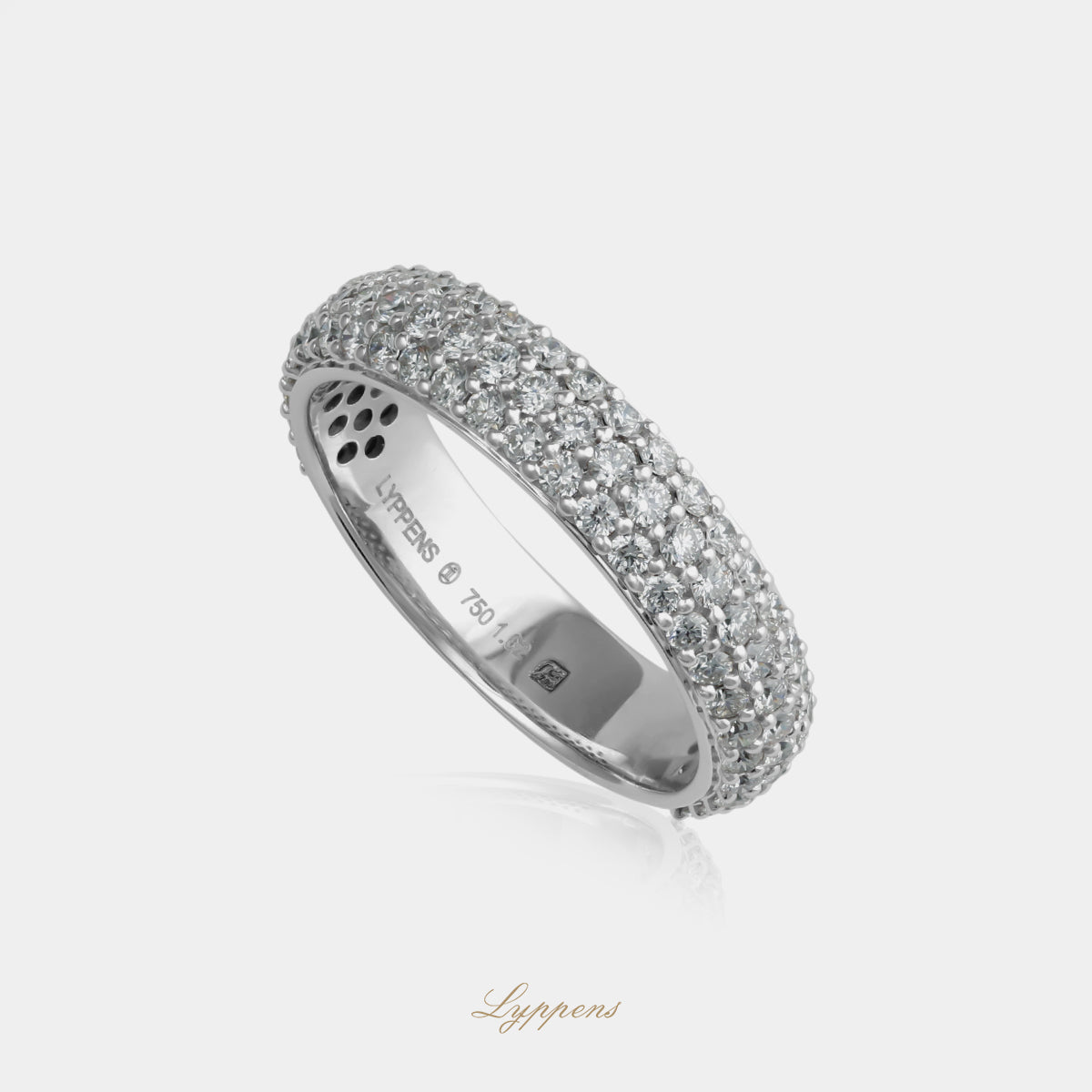 18kt witgouden pavé ring met briljant geslepen diamanten, kleur G en zuiverheid SI1