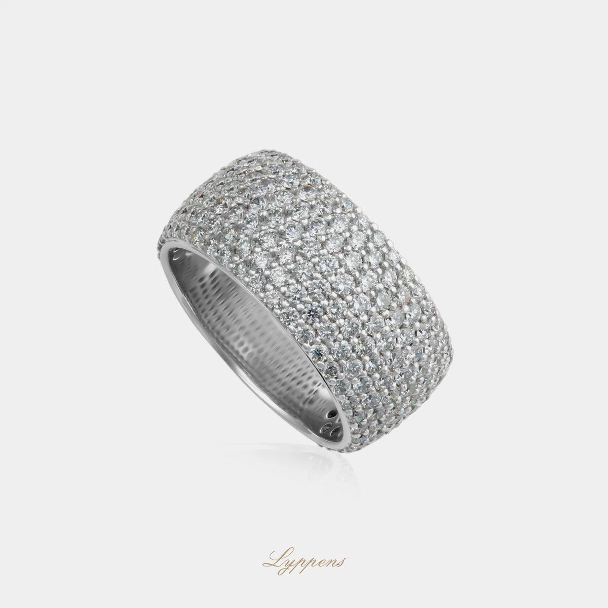 18kt witgouden pavé ring met briljant geslepen diamanten, kleur G en zuiverheid SI1