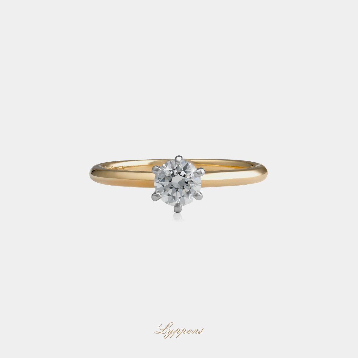18kt geel- en witgouden solitair ring met 0.51ct GIA gecertificeerde briljant geslepen diamant in zes poots chaton