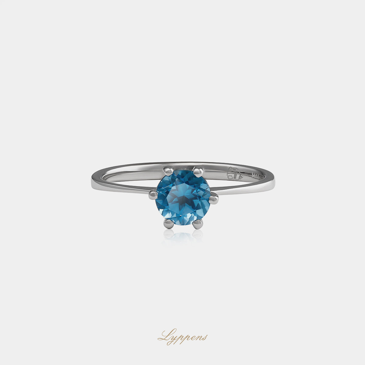 14kt witgouden solitair ring met rond geslepen Swiss blue topaas in zespoots chaton