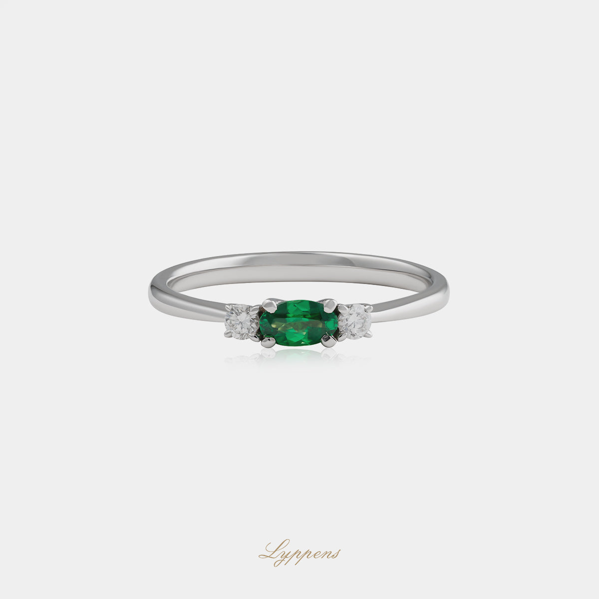 18kt witgouden ring met ovaal geslepen tsavoriet en 0.09ct briljant geslepen diamanten