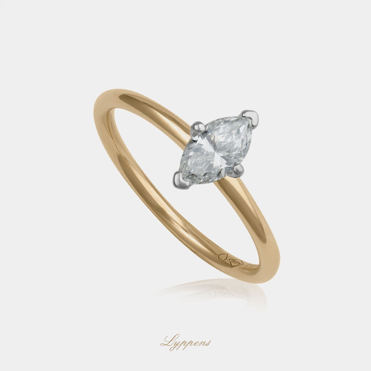 18kt verlovingsring met marquise geslepen GIA diamant, kleur D en zuiverheid VS2