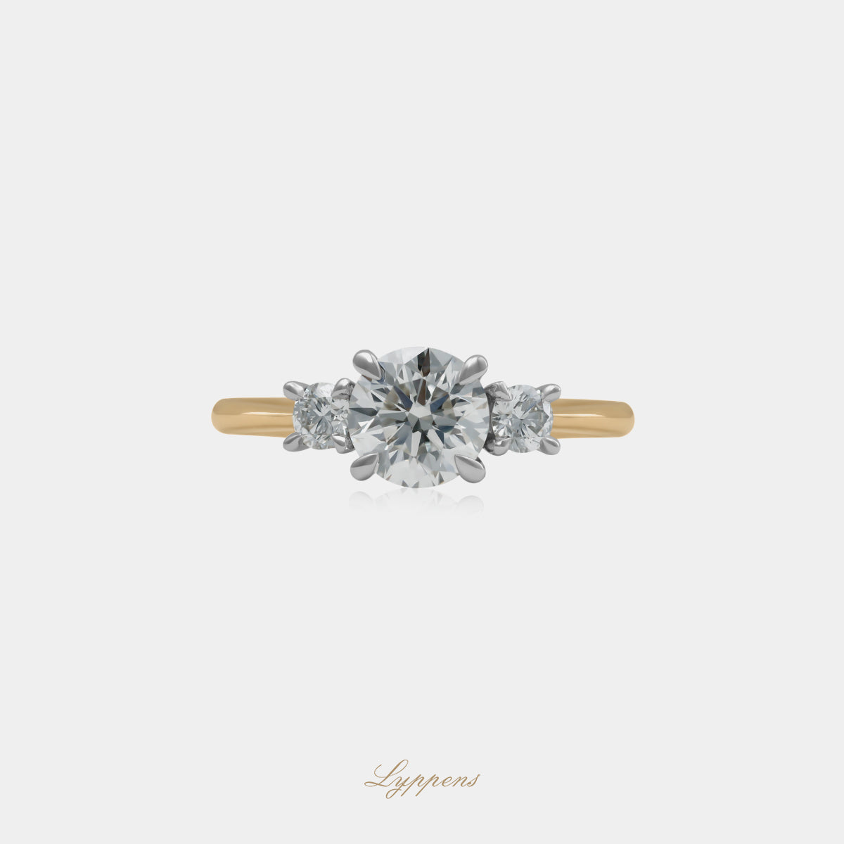 18kt geel- en witgouden ring met 1.20ct GIA briljant geslepen diamant en 0.28ct zijdiamanten