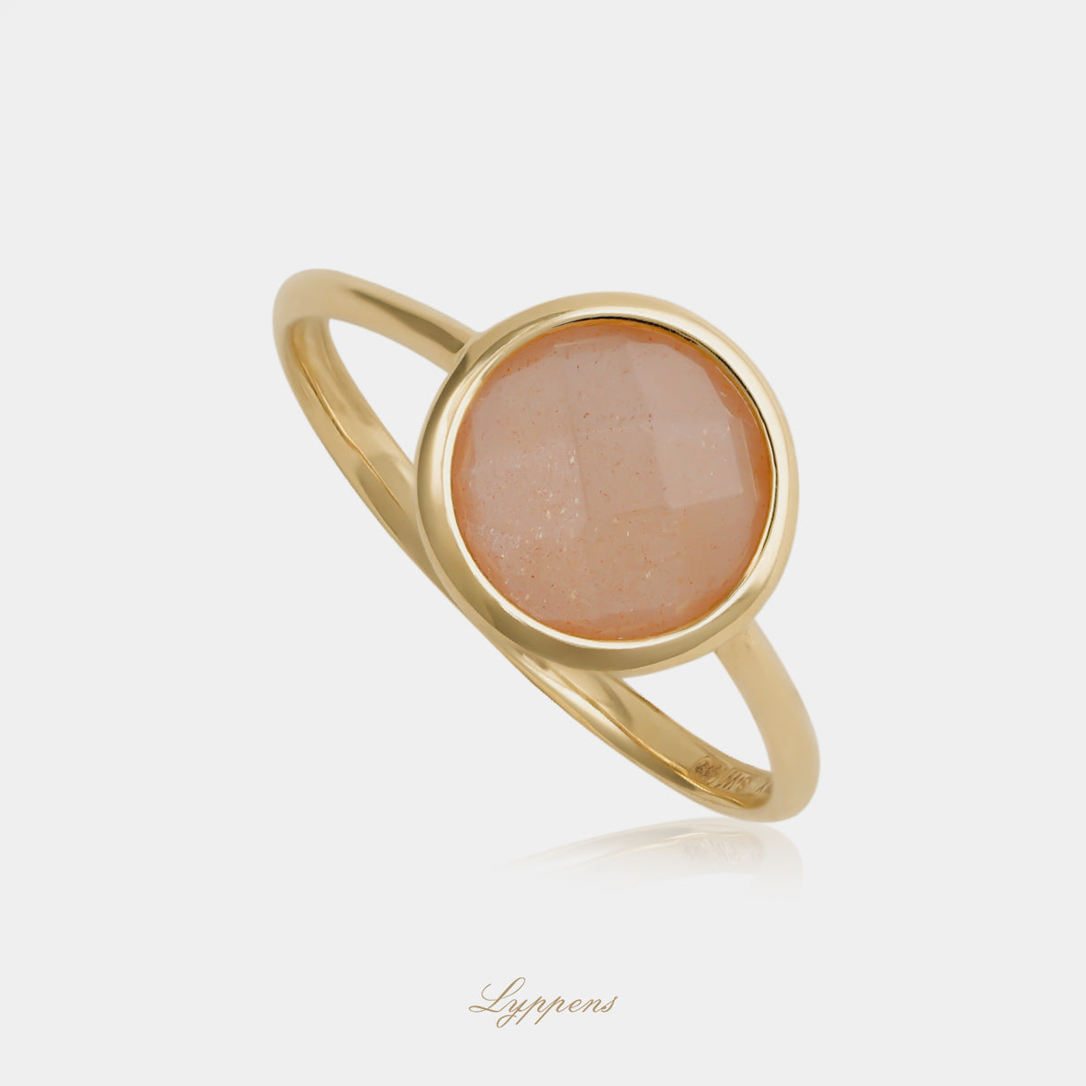 Geelgouden ring met maansteen