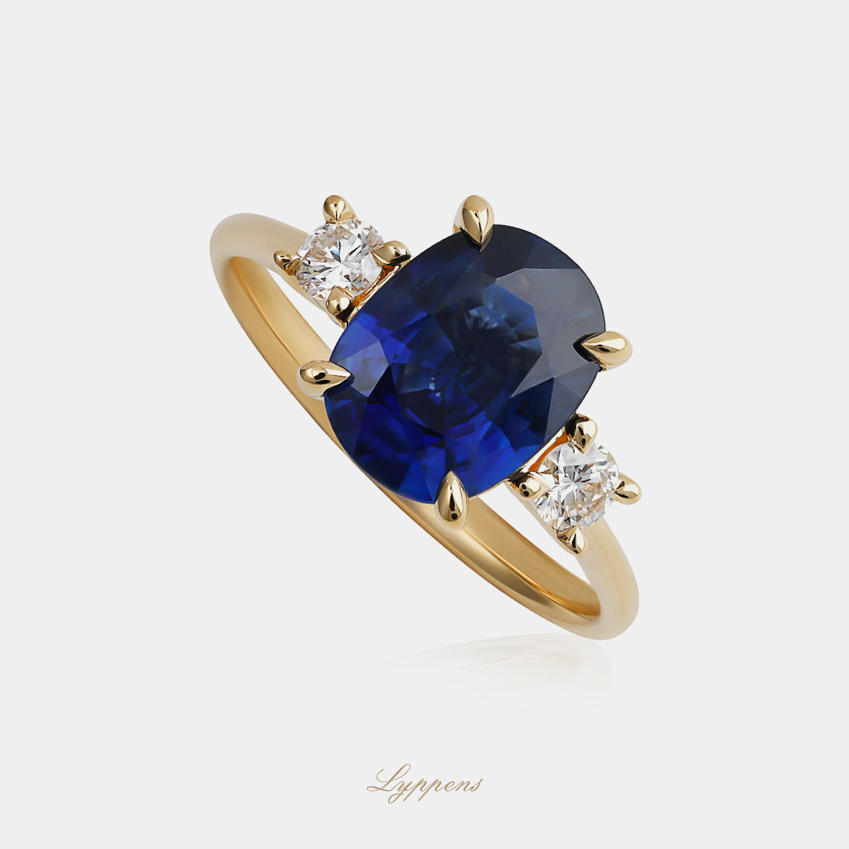 Geelgouden ring met saffier en diamant