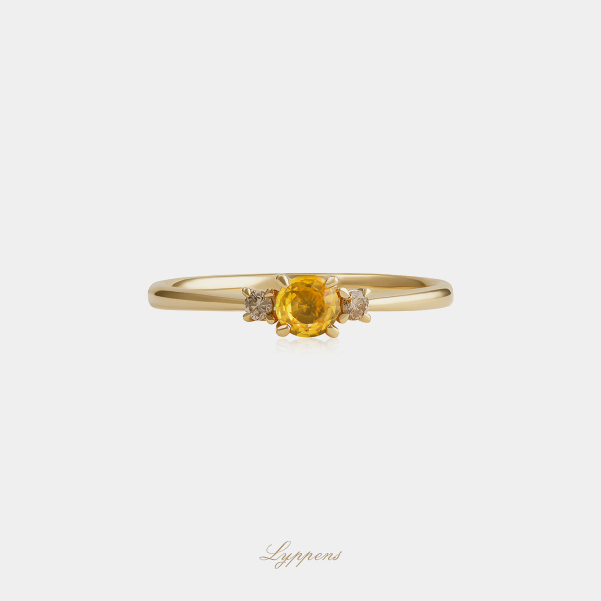 18kt geelgouden ring met rond gele saffier en bruine briljant diamant 0.06ct SI