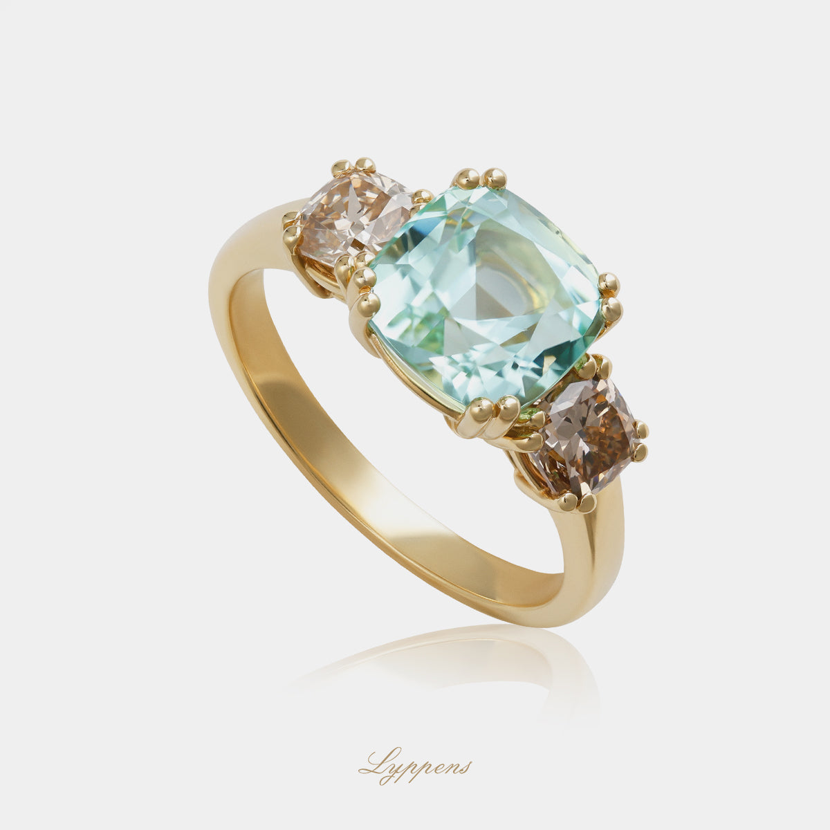 Geelgouden ring met toermalijn en diamant