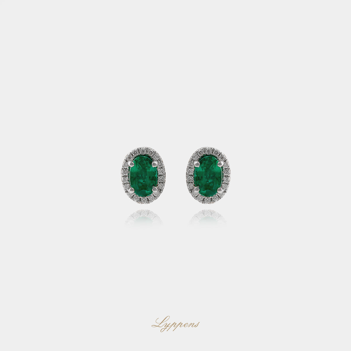 18kt witgouden oorstekers met ovaal smaragd en briljant diamant 0.13ct G SI1