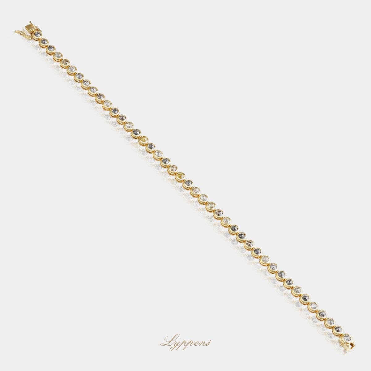 18kt geelgouden diamanten tennisarmband met roosgeslepen diamanten in verschillende kleuren, totaal 5.50ct