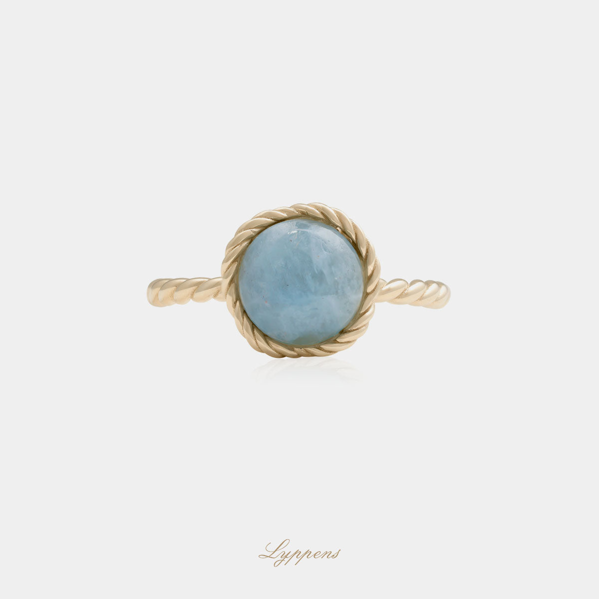 Yellow gold ring with aquamarine