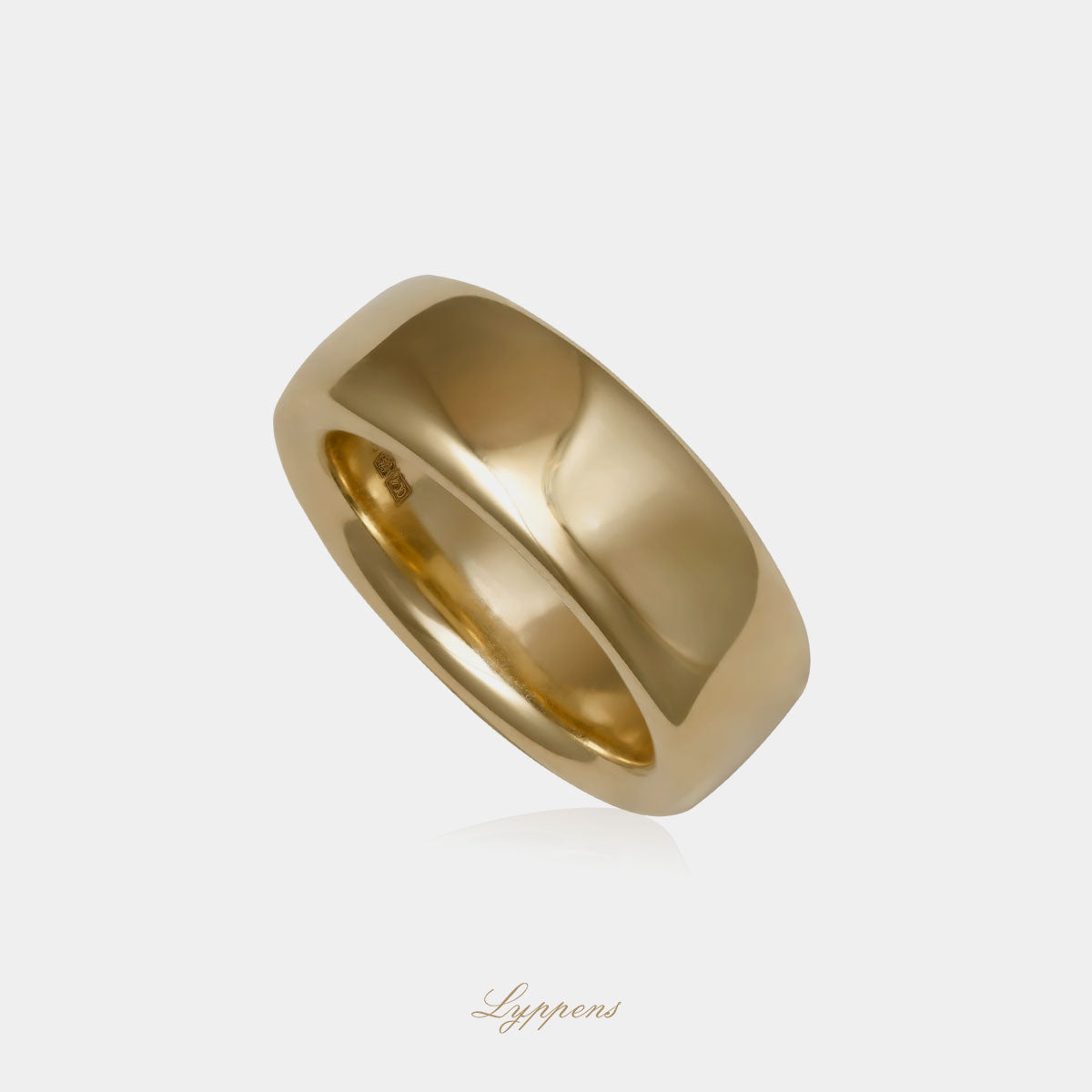Geelgouden bolle rechte ring