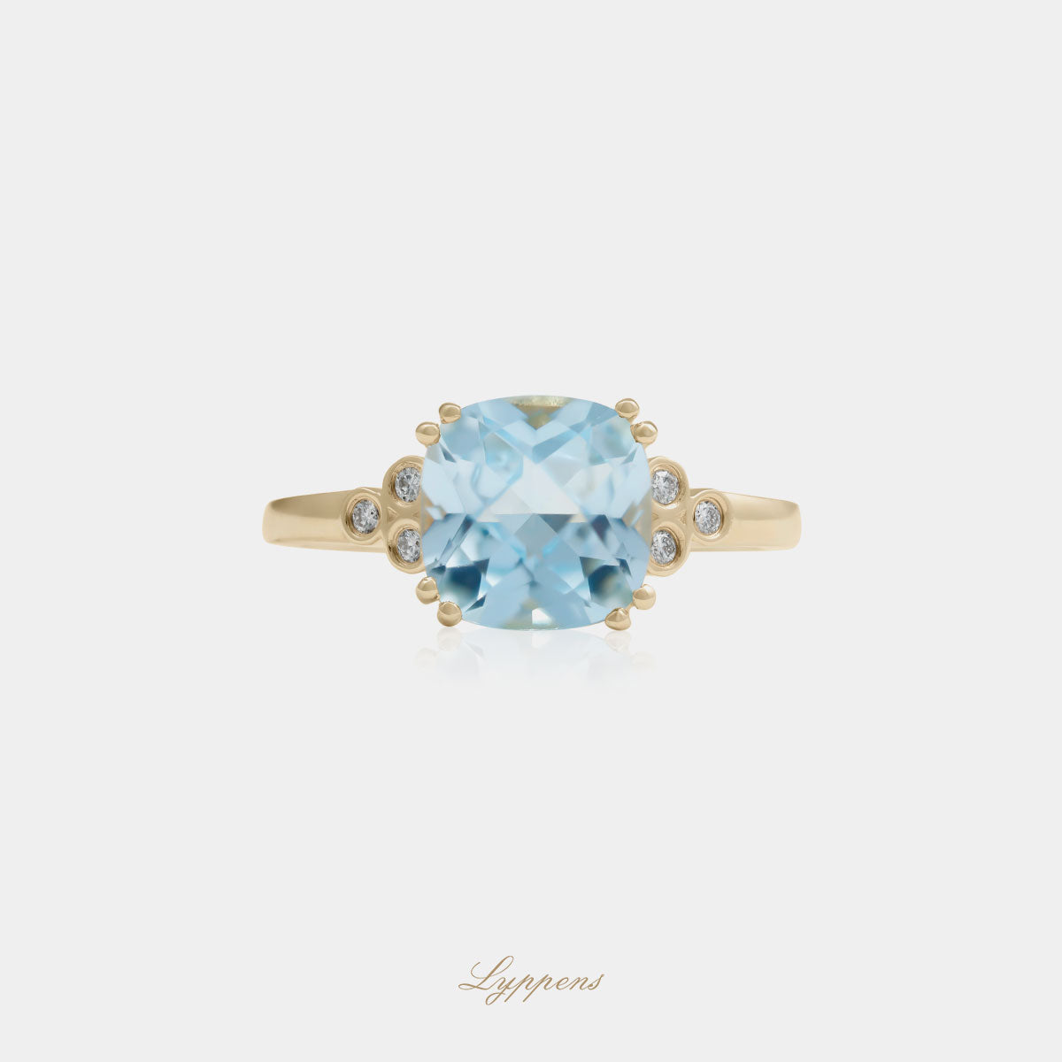Yellow gold ring with topaz and diamonds