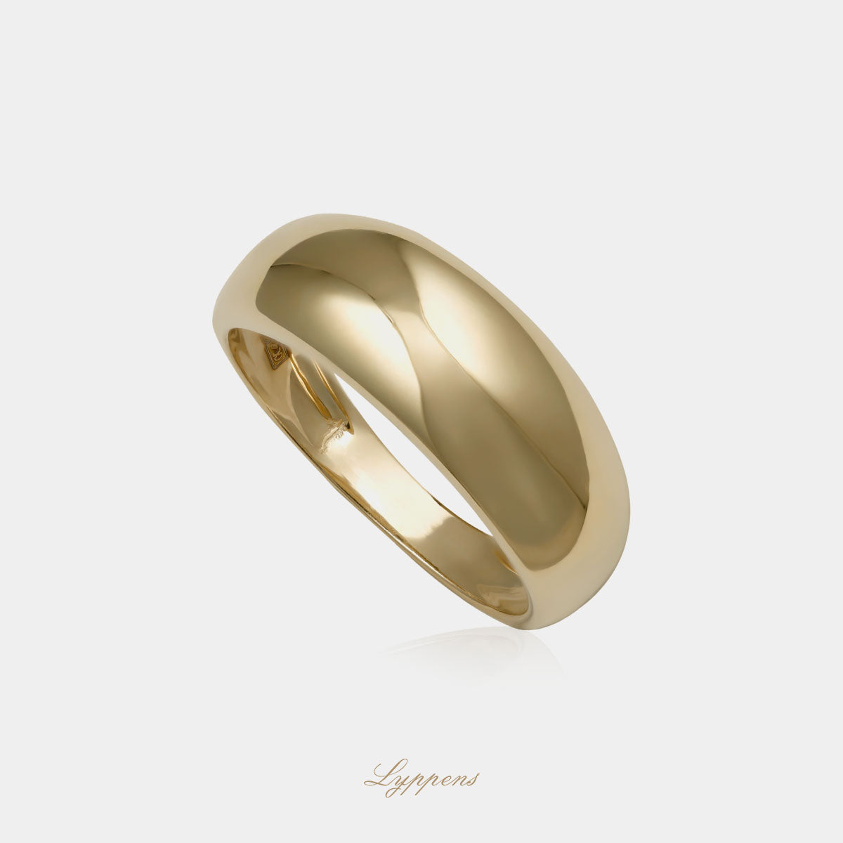 14kt geelgouden bolle ring met verloop in breedte, strak en tijdloos design