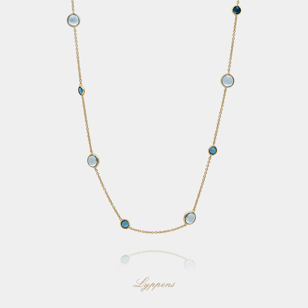 14kt geelgouden ankerschakel collier met rond geslepen London blue en sky blue topaas