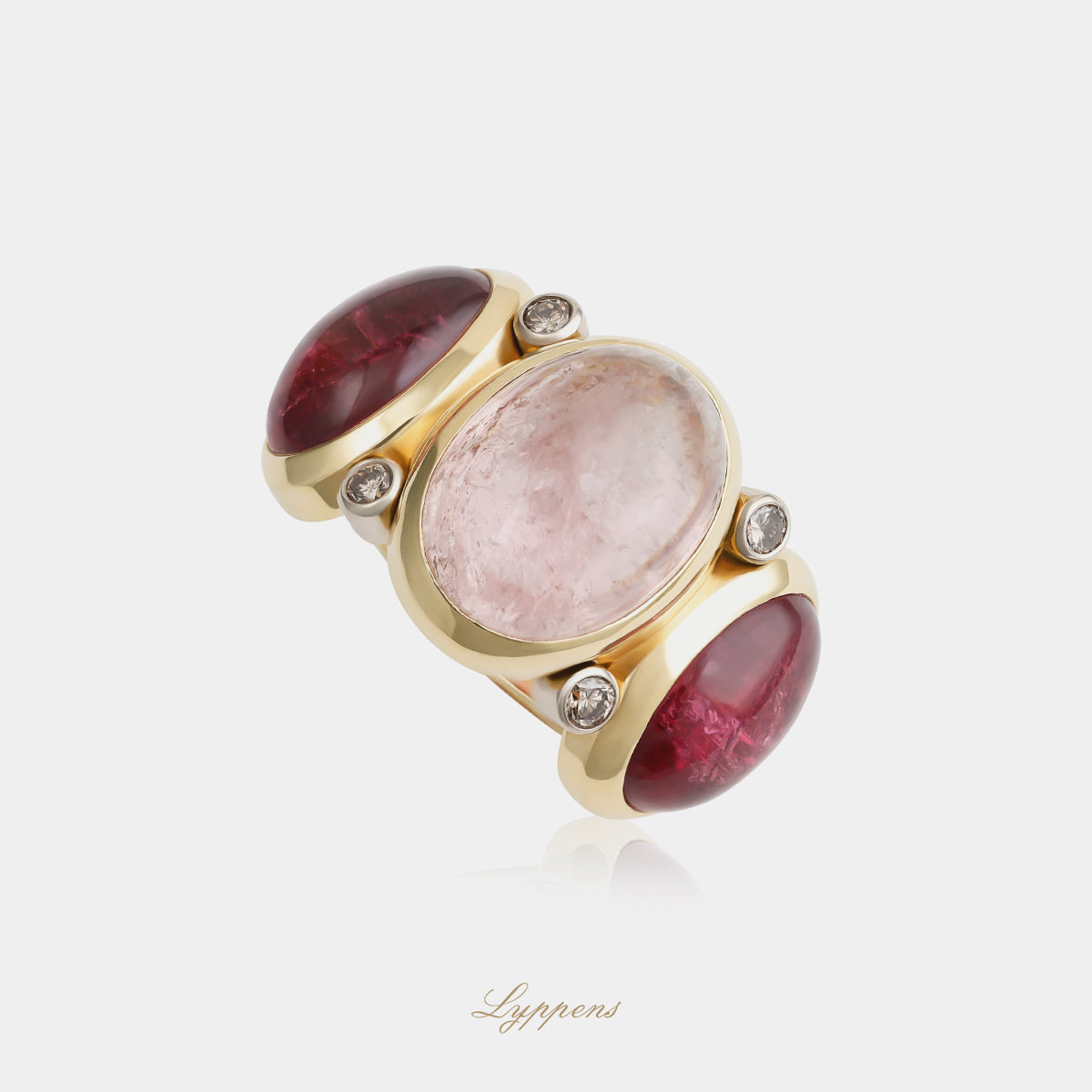 Vintage 18 karaat geelgouden ring met roze rubelliet cabochons en bruine diamant accenten