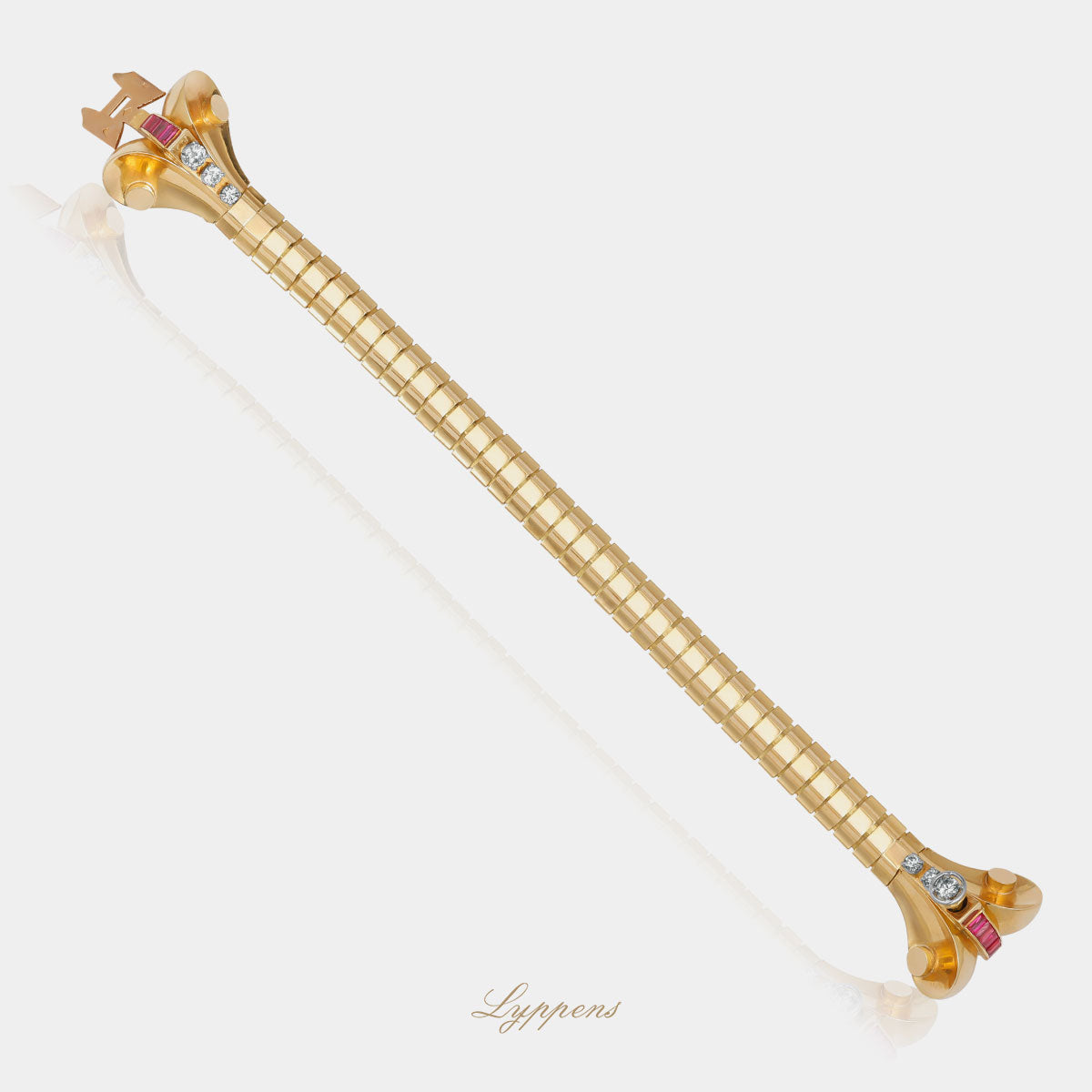 Yellow gold vintage 1940s bracelet with ruby and diamonds