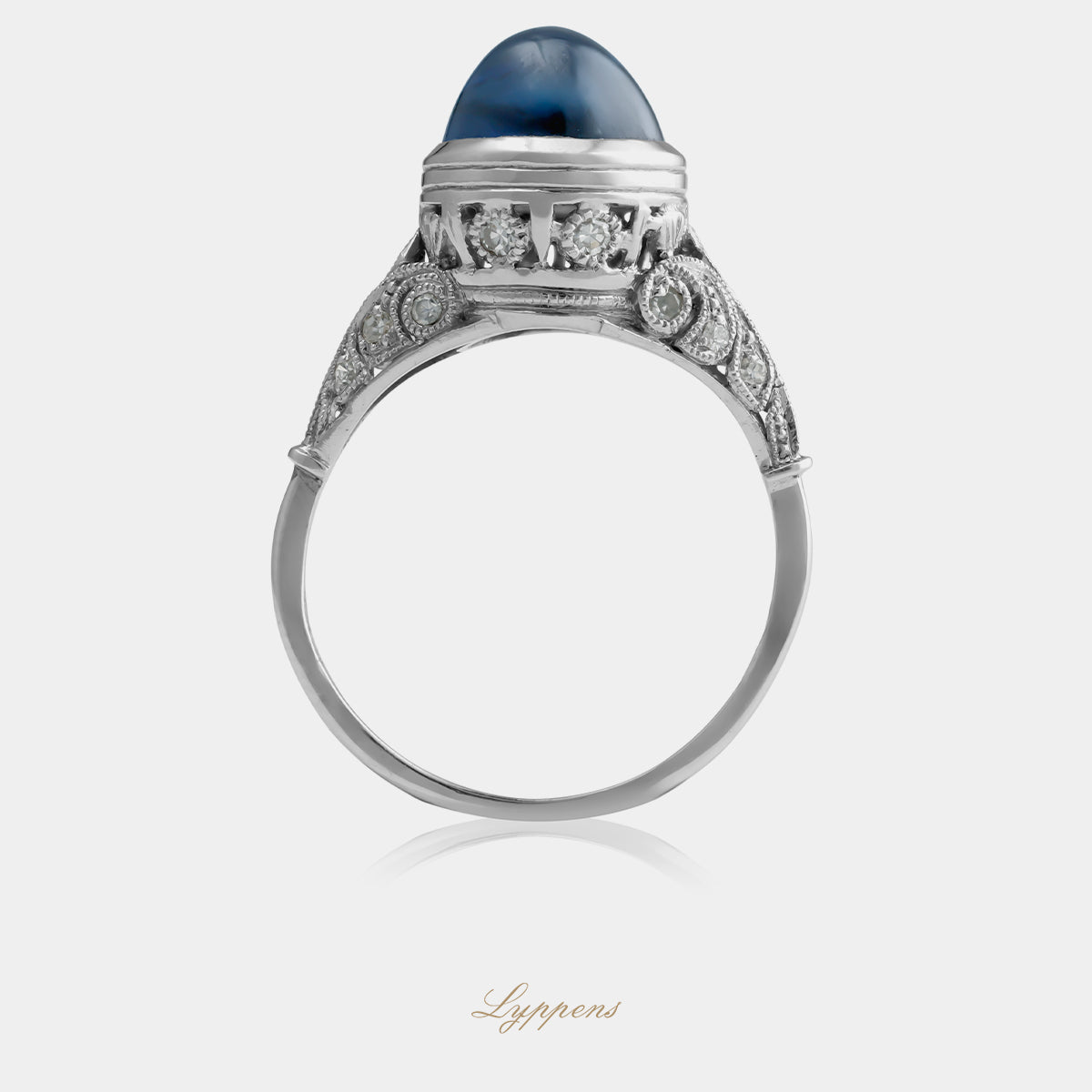 Vintage witgouden platina ring met saffier, diamant zij aanzicht
