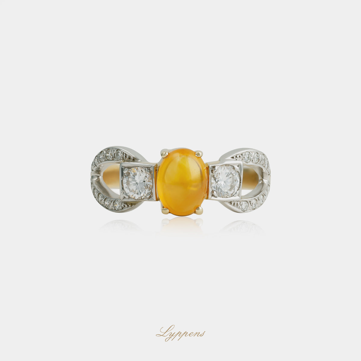 14kt geel- en witgouden vintage ring met ovale citrien en briljant diamant ca. 1.18ct G VS