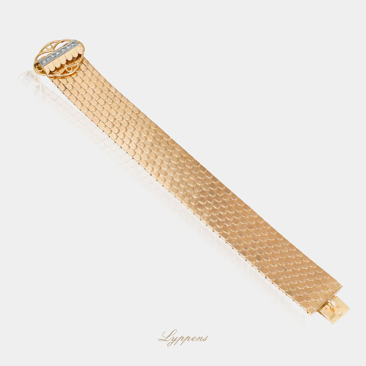 Geelgouden Franse vintage jaren '50 armband met in de sluiting briljant geslepen diamant.