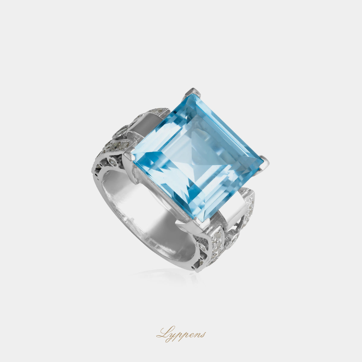 Platina vintage ring uit de jaren 50 met aquamarijn, diamanten en verfijnde millegrain details