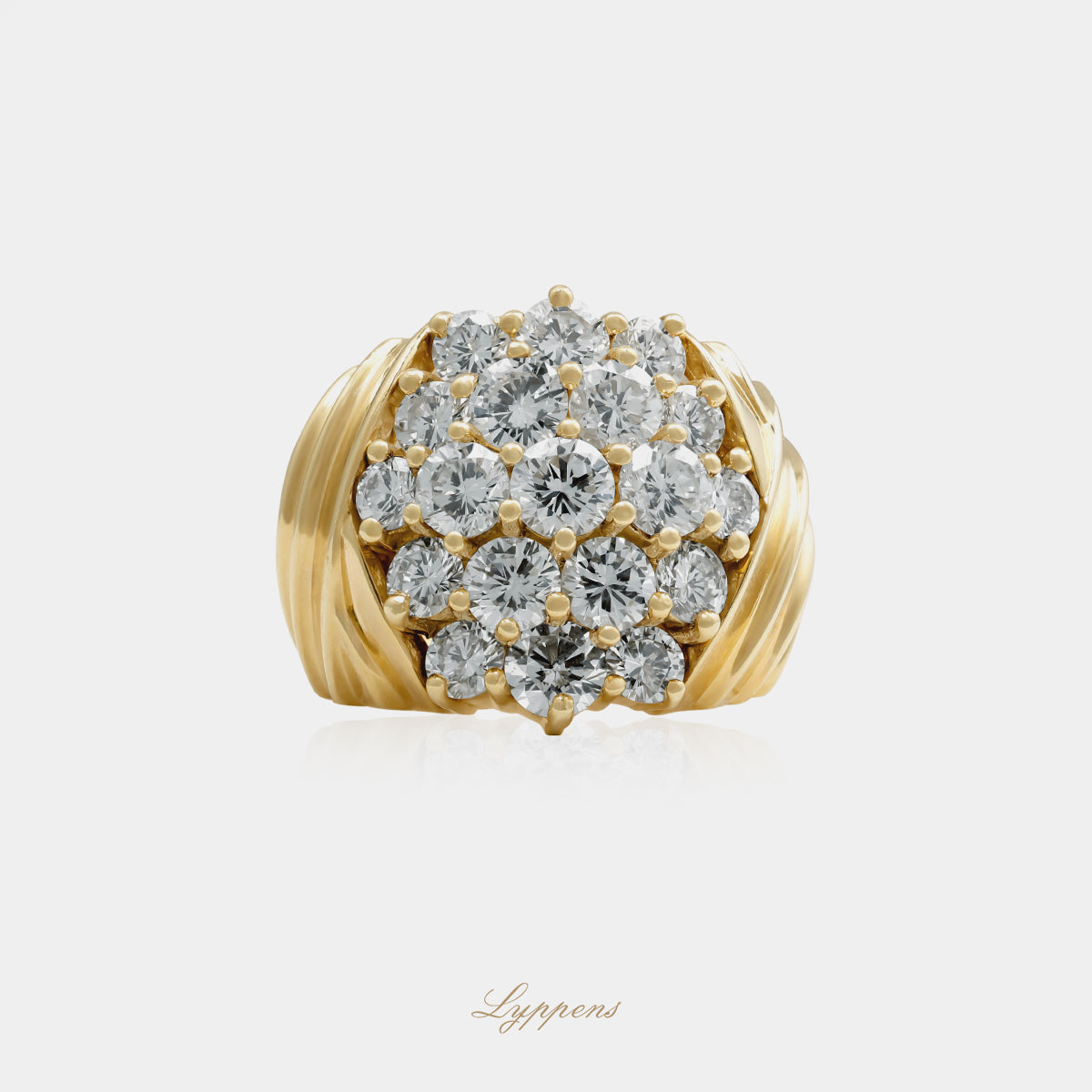 18kt geelgouden vintage jaren '70 cocktailring gezet met briljant geslepen diamant