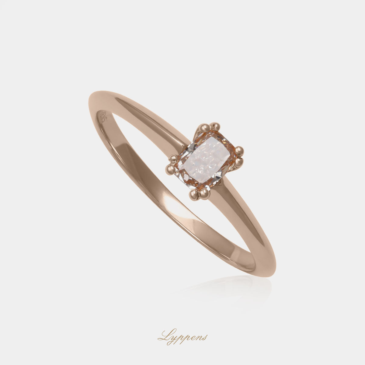 Exclusieve 18kt roségouden verlovingsring met fancy yellowish pink diamant in Parijs montuur