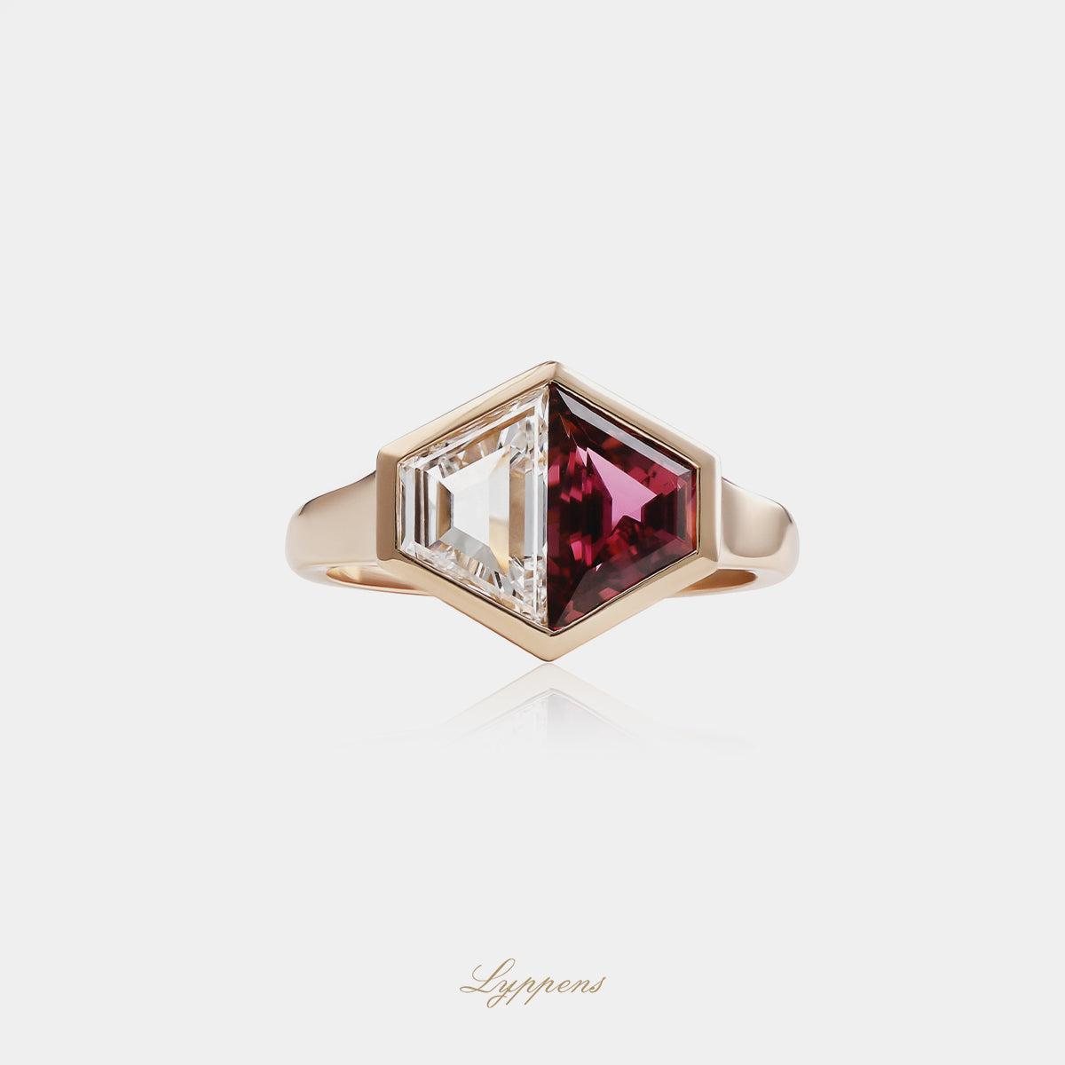 Rose gold ring with diamond and rubellite