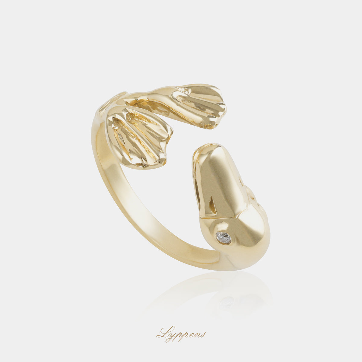 14 karaat geelgouden eendenring met diamanten ogen, gezet met twee briljant geslepen diamanten van totaal 0.02ct H VS