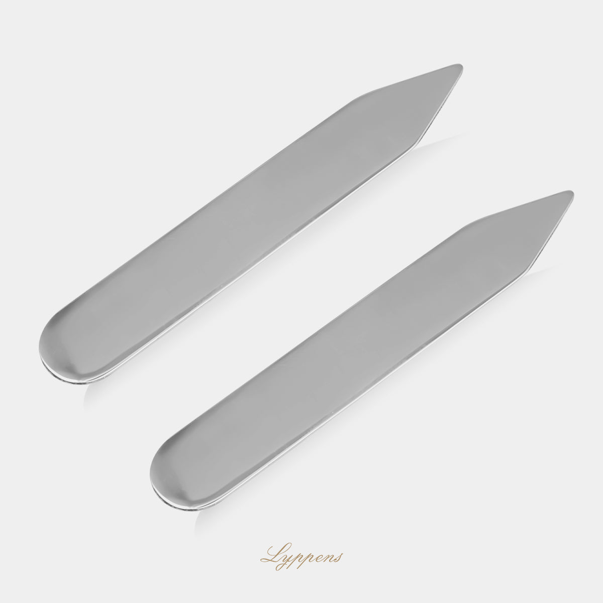 Silver collar stays