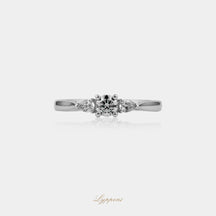 Witgoud met diamant