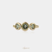 Geelgoud met prasioliet en diamant
